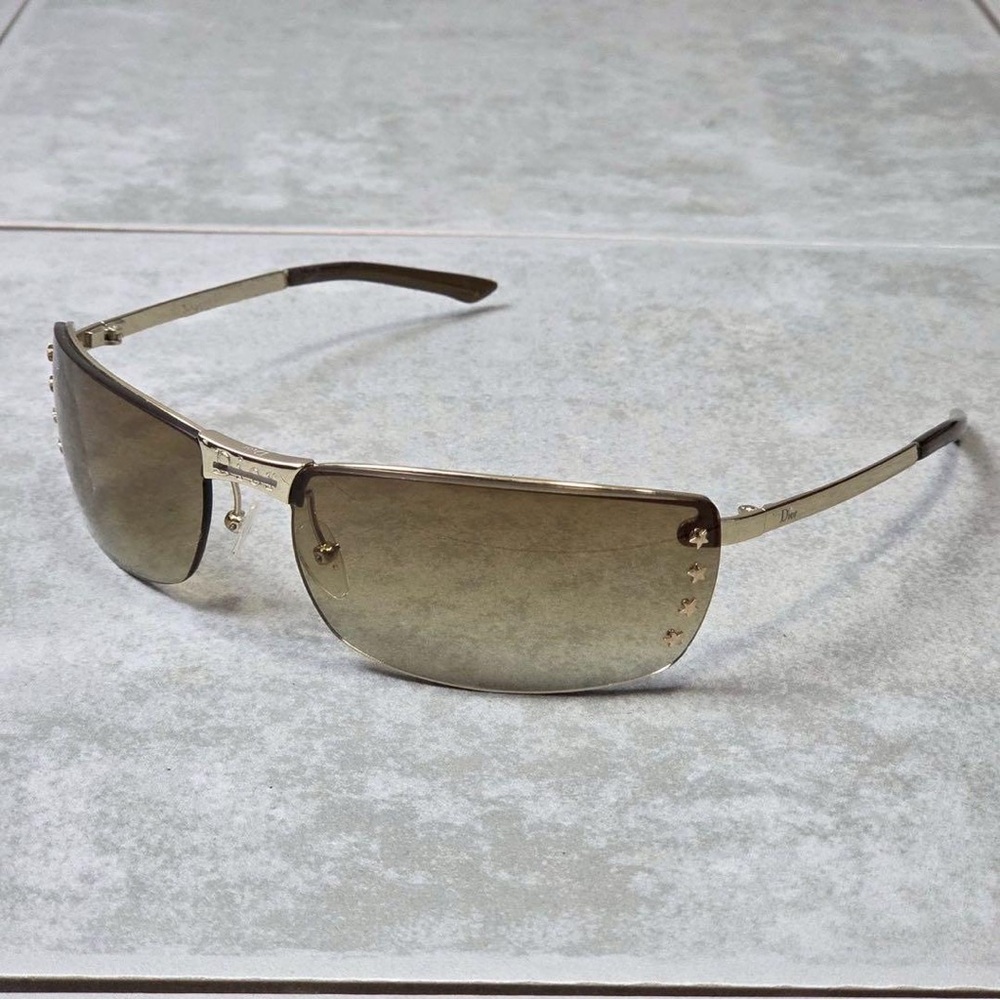 Stylish Gold-Toned Sunglasses